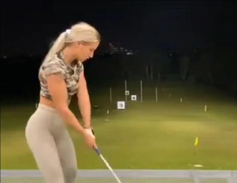 나이스 샷~ 공이 안보여..?