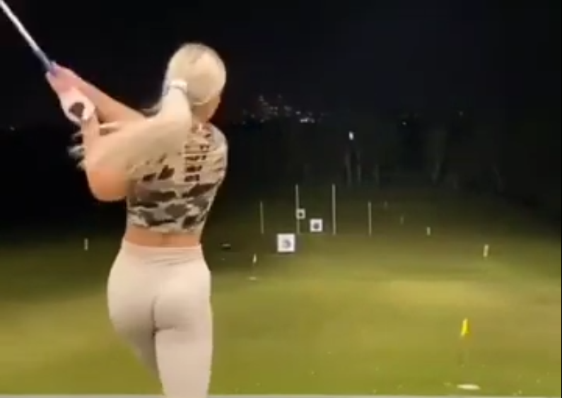 나이스 샷~ 공이 안보여..?