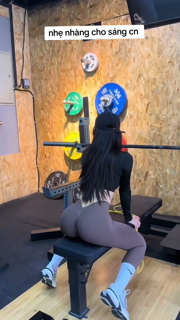 푸쉬업을 이렇게 한다고?! 자세부터 남다르네요 😮💪
