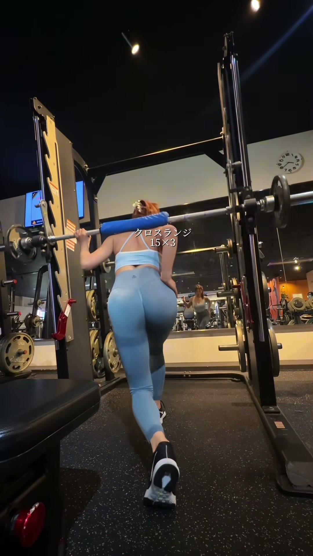 운동은 바로 이렇게.. 자세 하나로 느껴지는 내공 💪