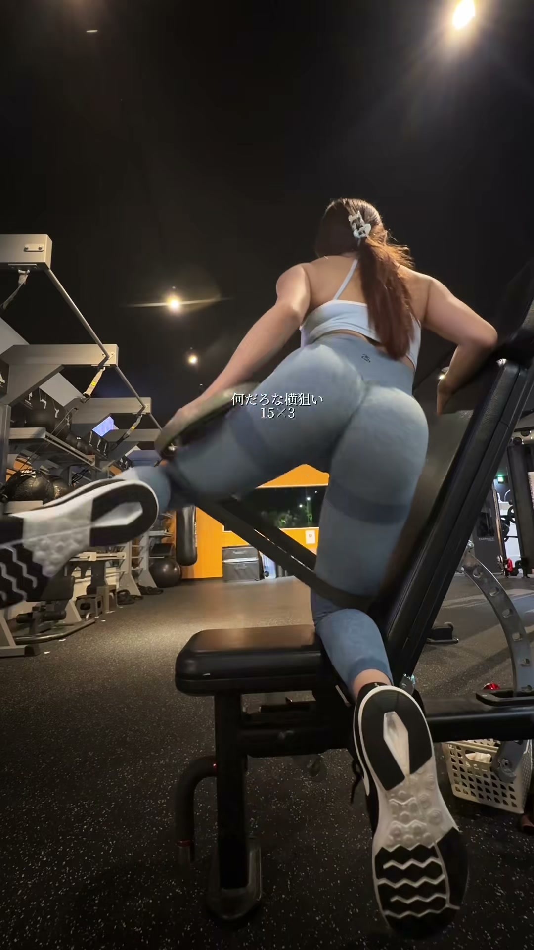운동은 바로 이렇게.. 자세 하나로 느껴지는 내공 💪