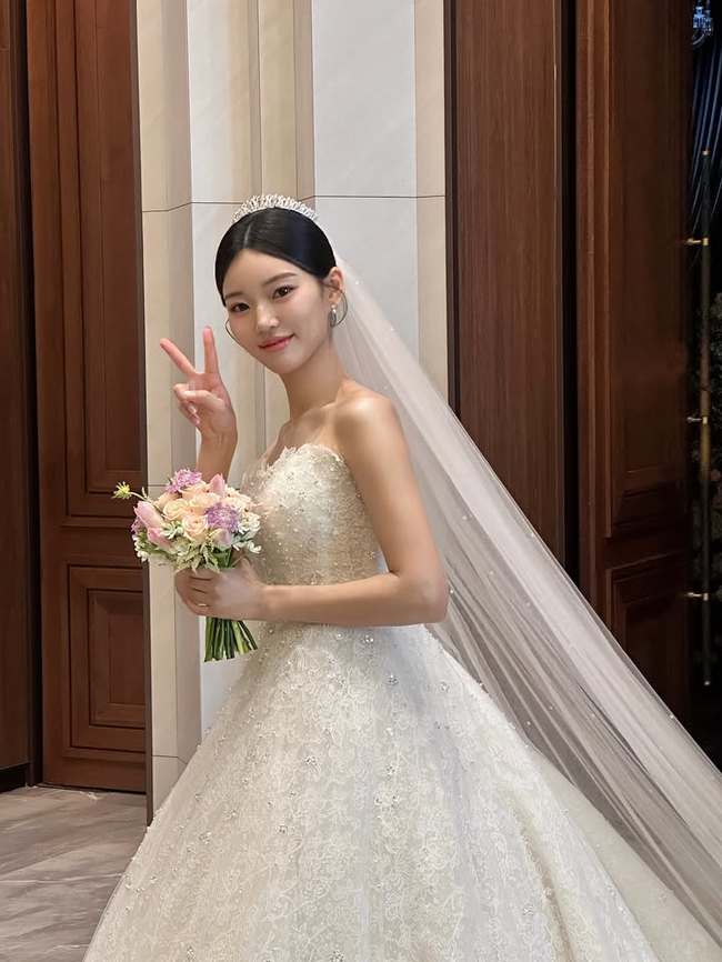 나는솔로 순자 결혼, 영철 아닌 5급 공무원과 웨딩마치 올린 사연